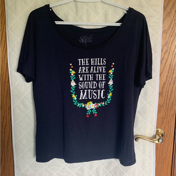 Sound of Music T-Shirt, size small - Picture 1 of 3